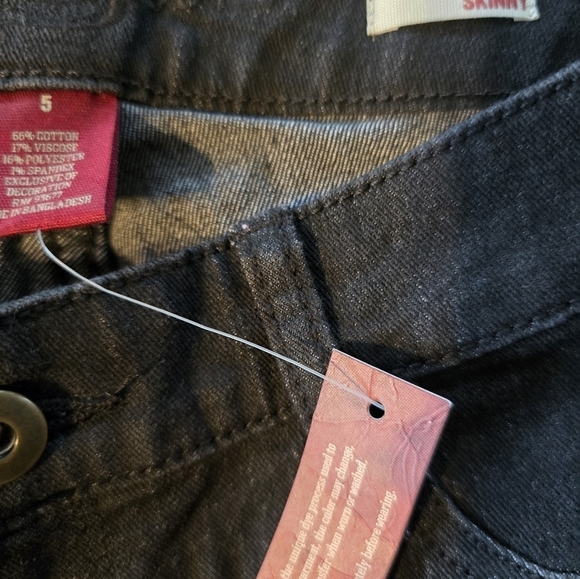 Arizona Jeans Womens Size 2 Black Mid Rise Straight 28×28 Dark Wash Denin NEW - Picture 8 of 10